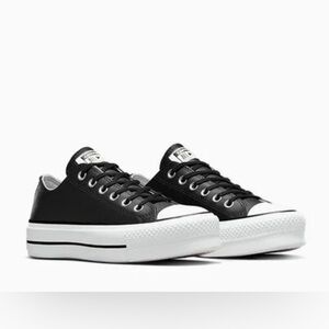 Chuck Taylor All Star black Leather Platform size 9